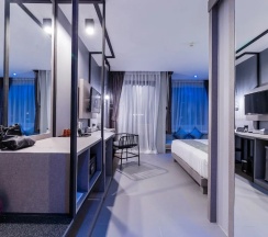 Номер Ma Refresh с балконом в MAZI Design Hotel by Kalima