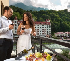 Двухместный номер Стандарт с видом на реку 2 отдельные кровати в Tulip Inn Rosa Khutor