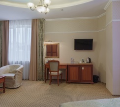 JUNIOR SUITE в Дегас