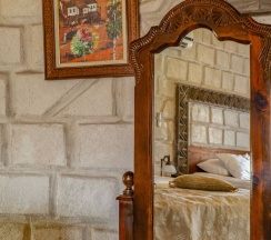 Двухместный номер Standard Rock двуспальная кровать в Ottoman Cave Suites
