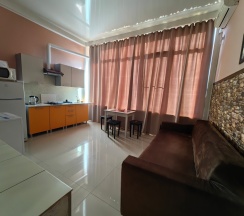 11. Апартамент-студия вид на бассейн в Art Home