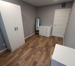 3-комнатные апартаменты улучшенные ул. Возрождения, д. 86а, кв. 445 в Две Подушки на улице Возрождения 86А