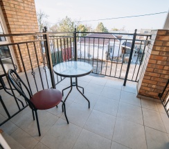 Двухместный Стандарт с балконом "Богудония" в Крыжовник