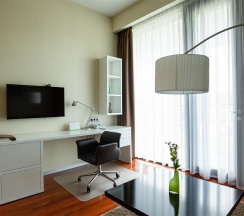 Люкс с одной большой кроватью в СберУниверситет