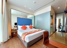 Двухместный номер Premier двуспальная кровать в On8 Sukhumvit Nana Bangkok by Compass Hospitality