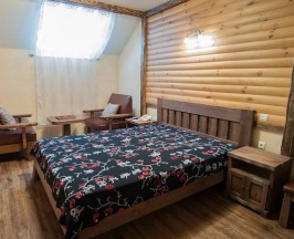 Номер стандарт улучшенный с 1 двуспальной кроватью в Русский Двор