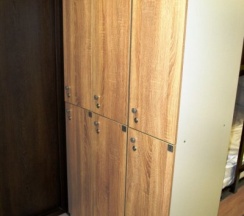 Кровать в женском  шестиместном смежном  номере в Танский