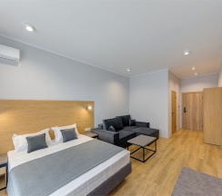 Четырехместный номер Deluxe в Anemos hotel resort