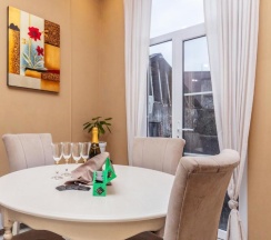 Апартаменты с 3 комнатами в F’17 Apartments – kvartiry klassa ljuks