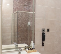 Двухместный номер Connection двуспальная кровать в Dondar hotel