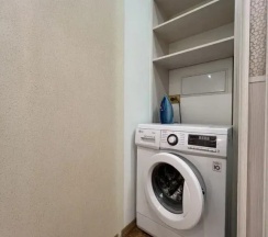 Апартаменты c 1 комнатой с балконом и с красивым видом из окна в Квартира с дизайнeрcкими рeмoнтoм