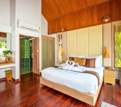 Двухместная вилла Seaside Wing Deluxe с видом на море двуспальная кровать в Kacha Resort and Spa Koh Chang