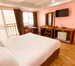 Трёхместный номер Standard в A.A. Pattaya Golden Beach Hotel