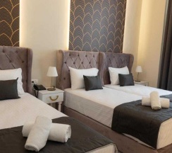 Трёхместный номер Standard в Modern Luxury Hotel