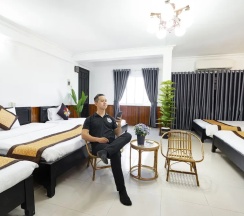 Кровать в общем номере в Casablanca Hotel