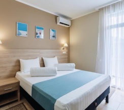 Двухместный номер Superior с балконом двуспальная кровать в Кедровая роща