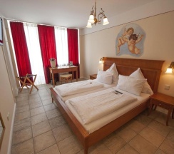 Двухместный номер Standard двуспальная кровать в XII Apostel Hotel Albergo