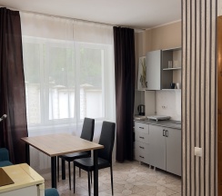 семейный улучшенный 2 спальни с балконом в София-rooms