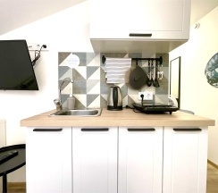 Апартаменты-студио на мансарде (Метро Площадь Восстания/Александра Невского, 10 минут пешком) в Rauktis apartments