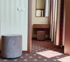 Апартаменты с эркером и душем в My Favourite Garden Hotel