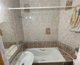 Улучшенный двухместный номер с двуспальной кроватью в Лотос