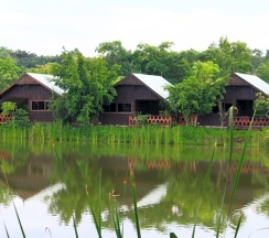 Студия с видом на озеро в Tanita Lagoon Resort