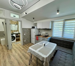 2-комнатные апартаменты улучшенные в Sun City Apartment (Сан Сити Апартмент) на улице Кубанская