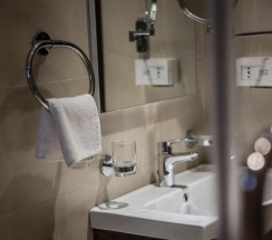 Одноместный люкс Royal с балконом в Naylover Hotel Suites
