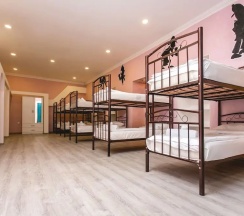 Кровать в общем номере в Хостел Sherlock Homes Баку
