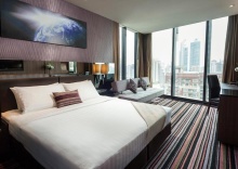 Двухместный клубный номер Executive Skyline двуспальная кровать в The Continent Hotel Sukhumvit / Asok BTS Bangkok by Compass Hospitality