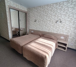 Connected Rooms в Танай