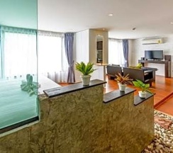 Одноместный люкс в Raha Grand Hotel