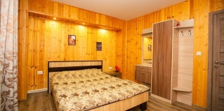 Домбай: Гостевой дом Гостевой дом