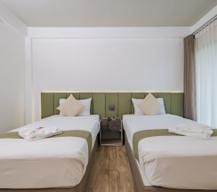 Двухместный номер Deluxe с балконом 2 отдельные кровати в Mittapan Kanchanaburi