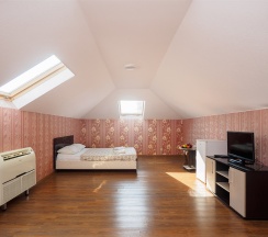 FAMILY Семейный 4-х местный номер без балкона (мансарда) в Ниагара фоллс