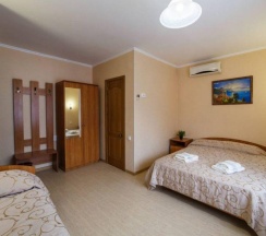 3-местная комната стандарт в Виктория