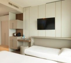 Двухместный with extra bed номер Look двуспальная кровать в Adriatic Palace Hotel