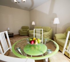 Люкс (Апартамент) в Атом