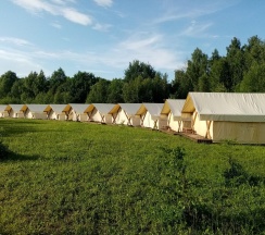 Глэмпинг улучшенный в Остров приключений