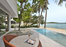 Вилла с балконом и beachfront в La Vida Samui