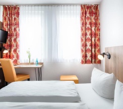 Двухместный номер Business двуспальная кровать в ACHAT Hotel Dresden Altstadt
