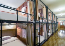 Кровать в общем номере в Oyo 717 My Space Hostel