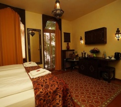Двухместный номер Superior 2 отдельные кровати в Hotel Villa Oriental & Restaurant