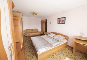 Апартаменты SUNRISE FLAT в Амурском заливе