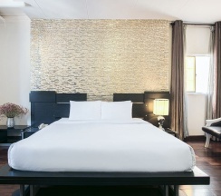 Одноместный люкс двуспальная кровать в A&EM - The Petit Hotel