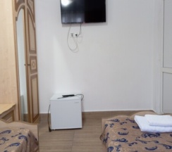 Эконом-4 с ТВ, кондиционером и холодильником в Курортный
