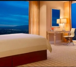 Двухместный номер Wynn Panoramic Corner (двуспальная кровать) в Encore at Wynn Las Vegas