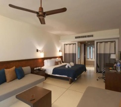 Номер Premier с видом на море в Southsea Khaolak Beach Resort