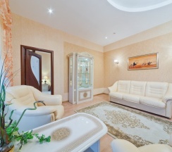 Люкс/Luxe Double Room (двухкомнатный номер с одной двуспальной кроватью) в Воронеж