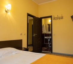 Полулюкс в Yellow hotel